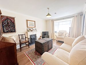 Living Room - click for photo gallery